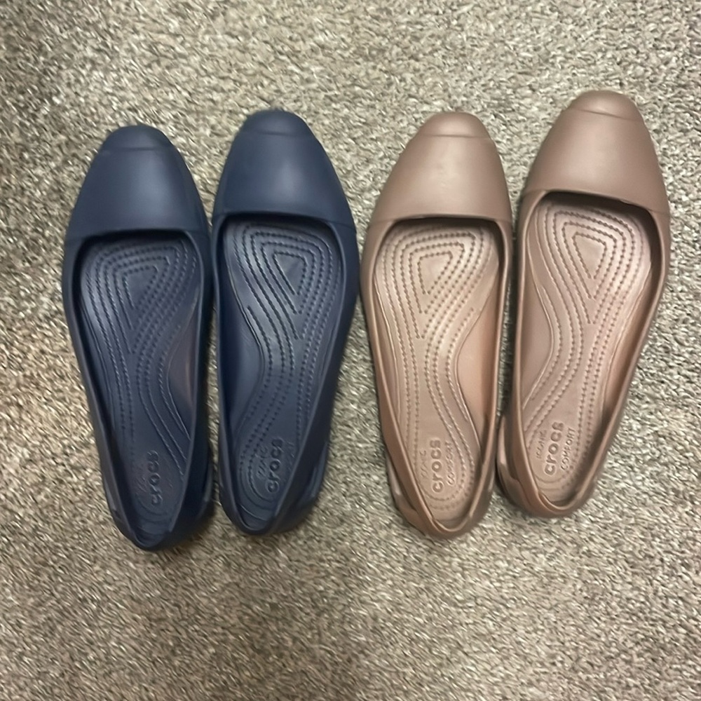 Set of crocs